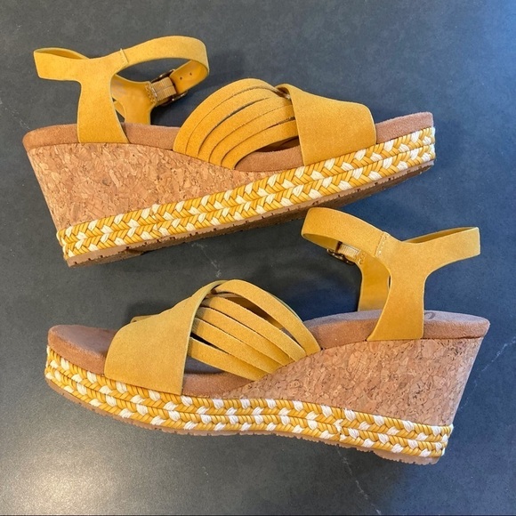 NWT Zodiac sz 8 Paola yellow suede cork wedge sandals - Picture 14 of 14